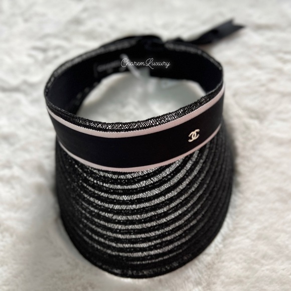 Brand NEW! ? Chanel Sun Visor CC gold Logo ? black white trim M Size Women Hat main image 6
